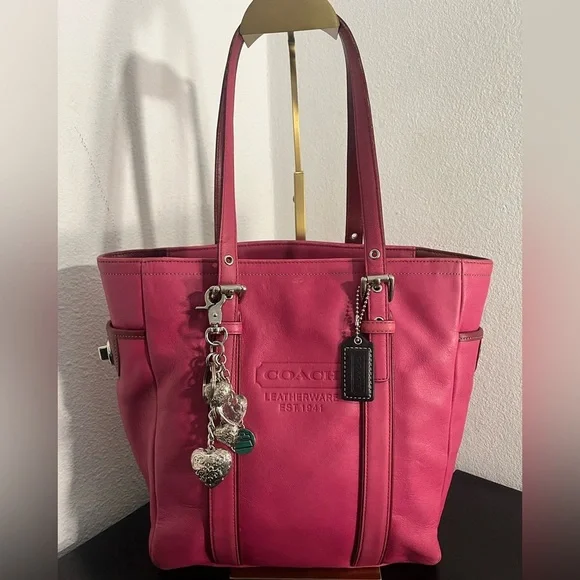 π Y2K (2005) Coach Fuchsia Leather Tote Bag - Picture 1 of 14